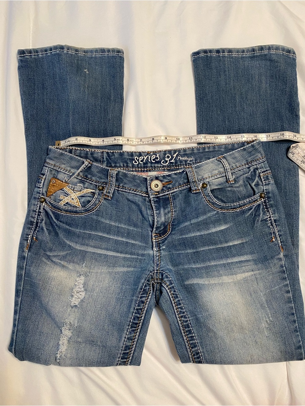 Amethyst Series 31Women’s Distressed Blue Jeans
